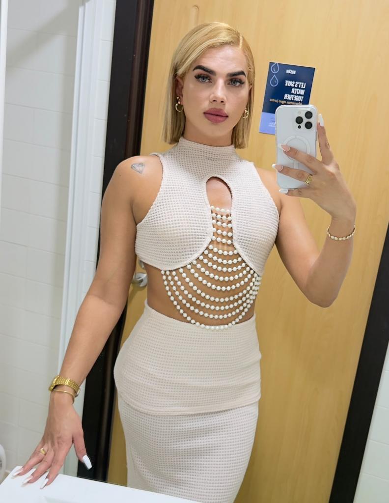 607212118: Travesti en Sevilla