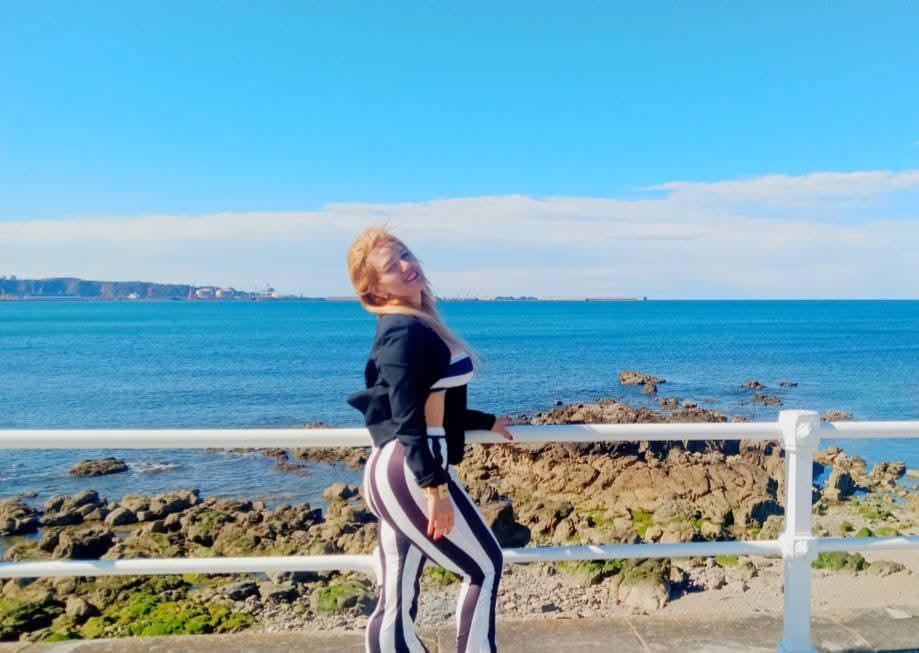 604895104: Chica busca chico en Barcelona