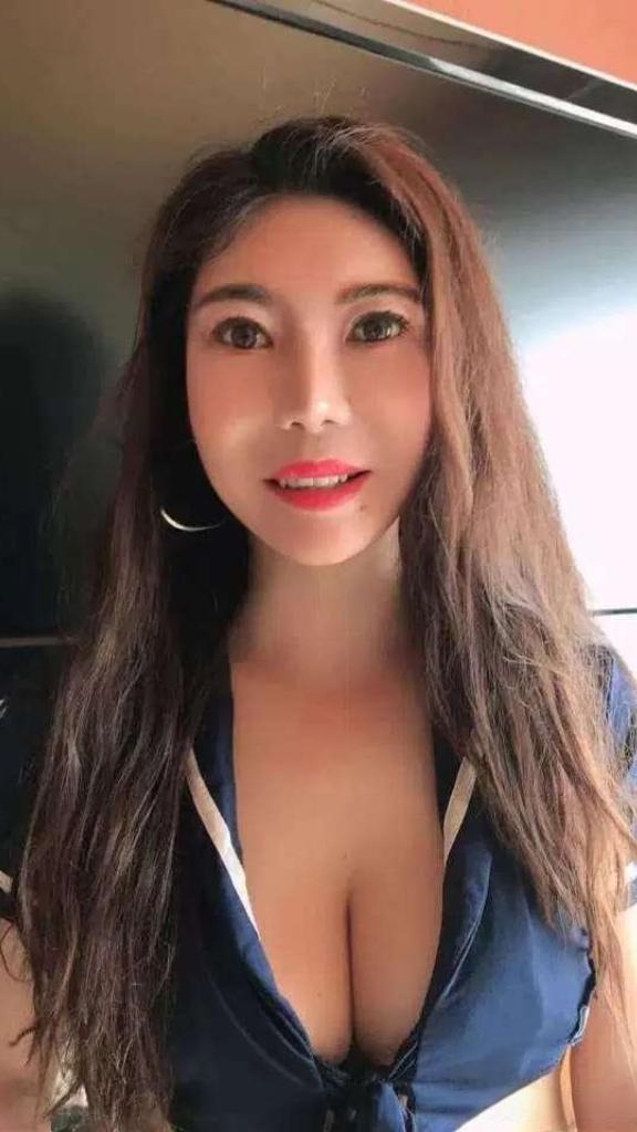 655279589: Chica busca chico en Pontevedra