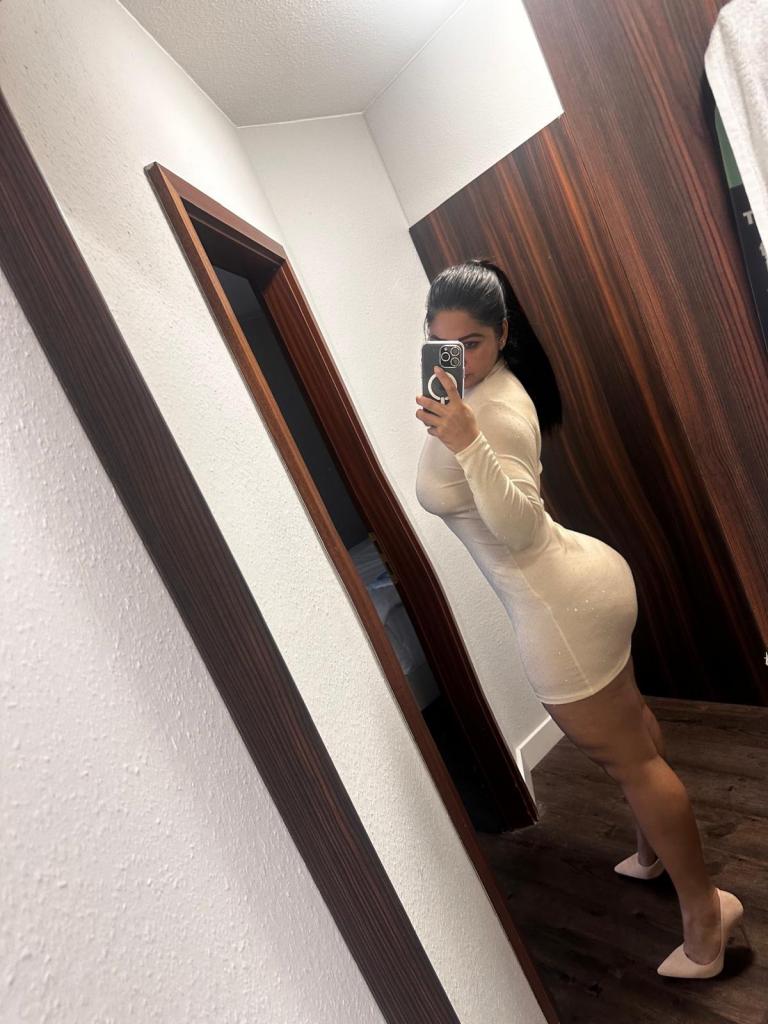 603944191: Chica busca chico en Almería