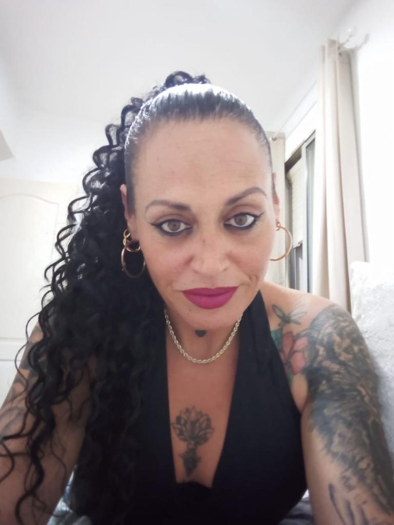 Chica busca chico en Cádiz: 