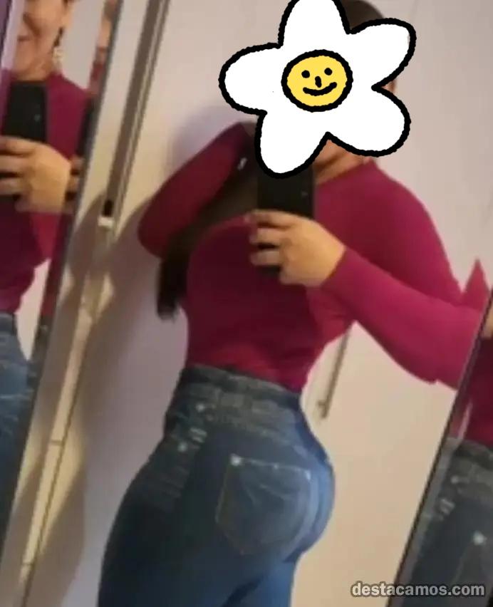 Chica busca chico en Cádiz: 