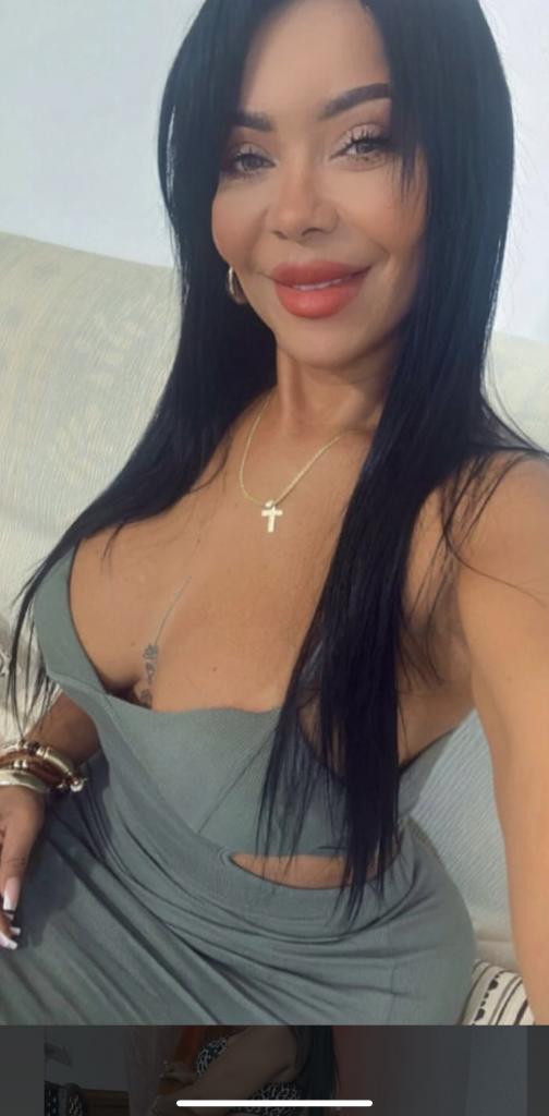 Chica busca chico en Tenerife: 