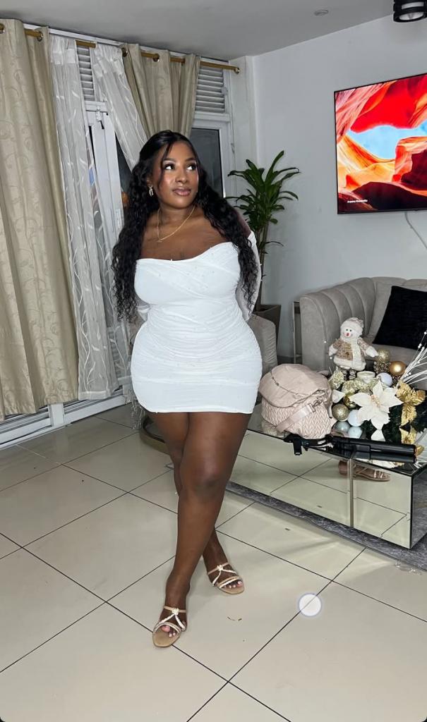 614594446: Chica busca chico en Valencia