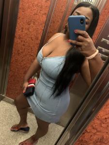 687165343: Chica busca chico en Valencia