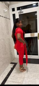 642643206: Chica busca chico en Barcelona