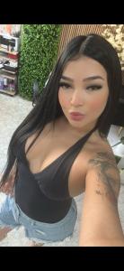 613803989: Chica busca chico en Barcelona