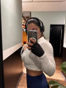 603944191: Chica busca chico en Almería