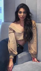 607337509: Chica busca chico en Sevilla