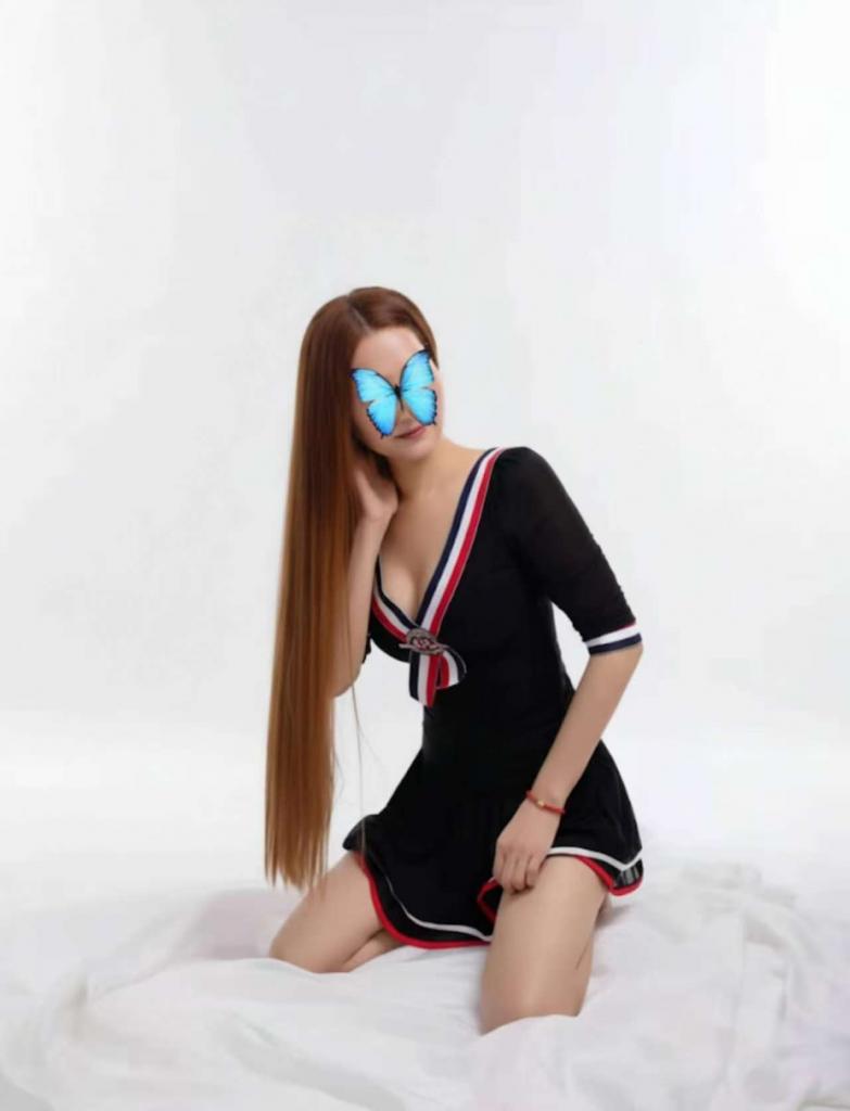 Chica busca chico en Alicante: Chica busca chico