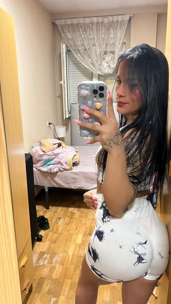 623740063: Transexual en León