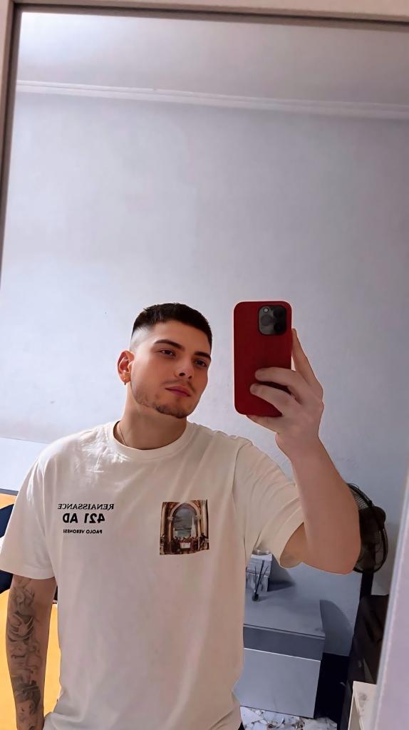 624048920: Chico busca chica en Guadalajara