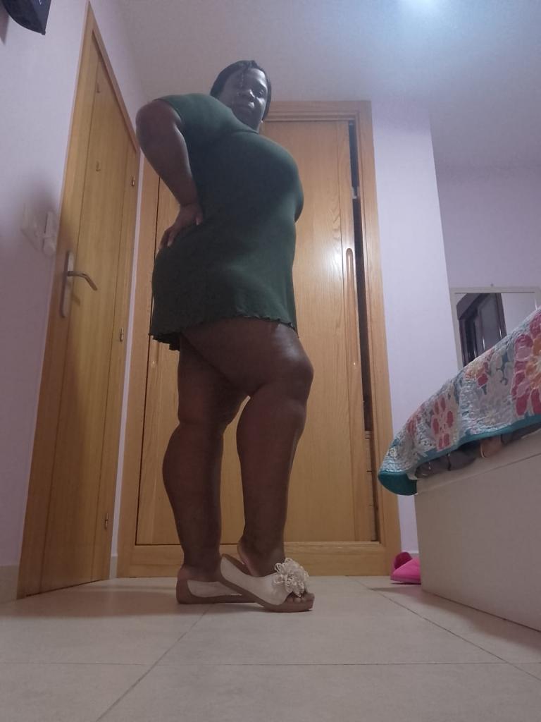 Chica busca chico en Tenerife: 