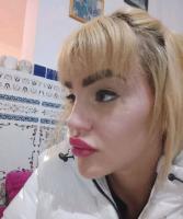 742048285: Travesti en León