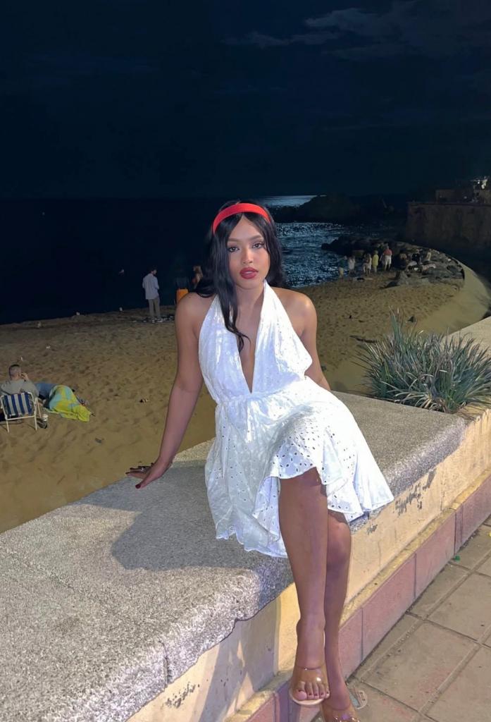 607428335: Chica busca chico en Madrid