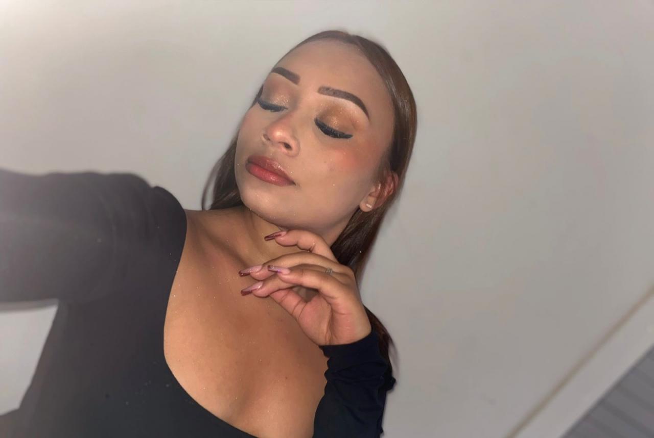 Chica busca chico en Ibiza: 