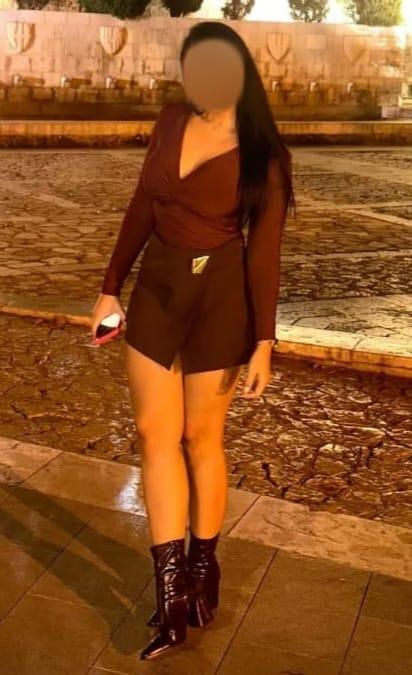 631519356: Chica busca chico en Madrid