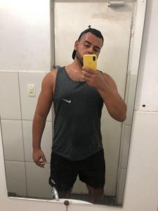Chico busca chica en Lérida: 