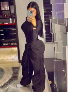 643981571: Chica busca chico en León