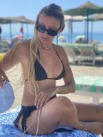 615627130: Chica busca chico en Barcelona