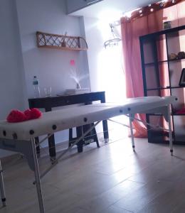 610954859: Chica busca chico en Málaga