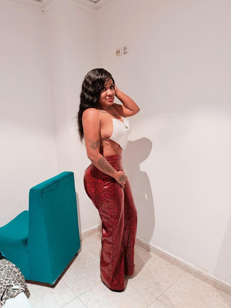 Chica busca chico en Huelva: 