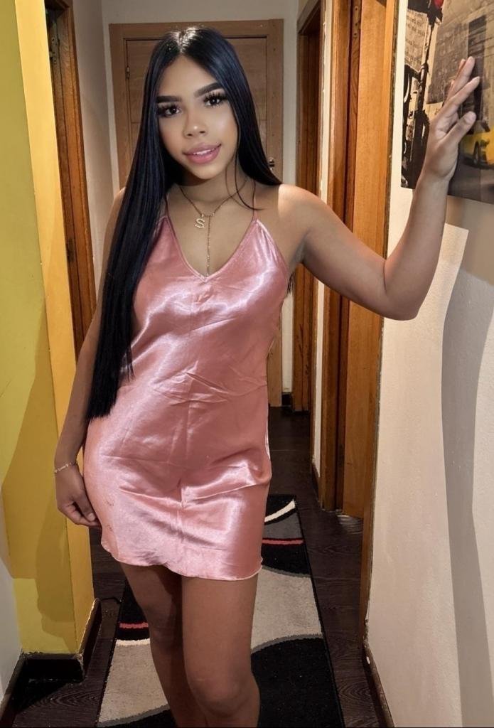 676463299: Chica busca chico en Pontevedra