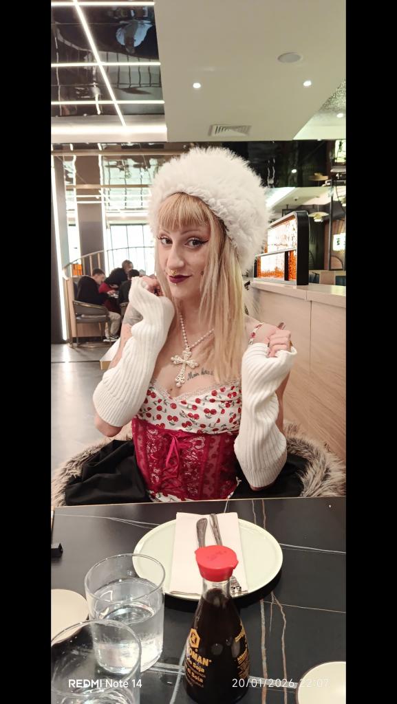 611447499: Chica busca chico en Cádiz