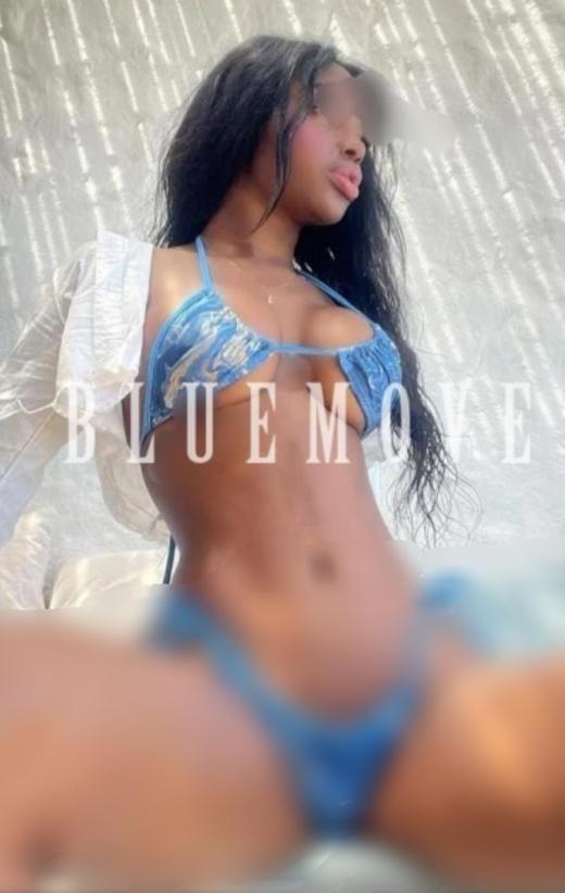 Chica busca chico en La Coruña: Chica busca chico