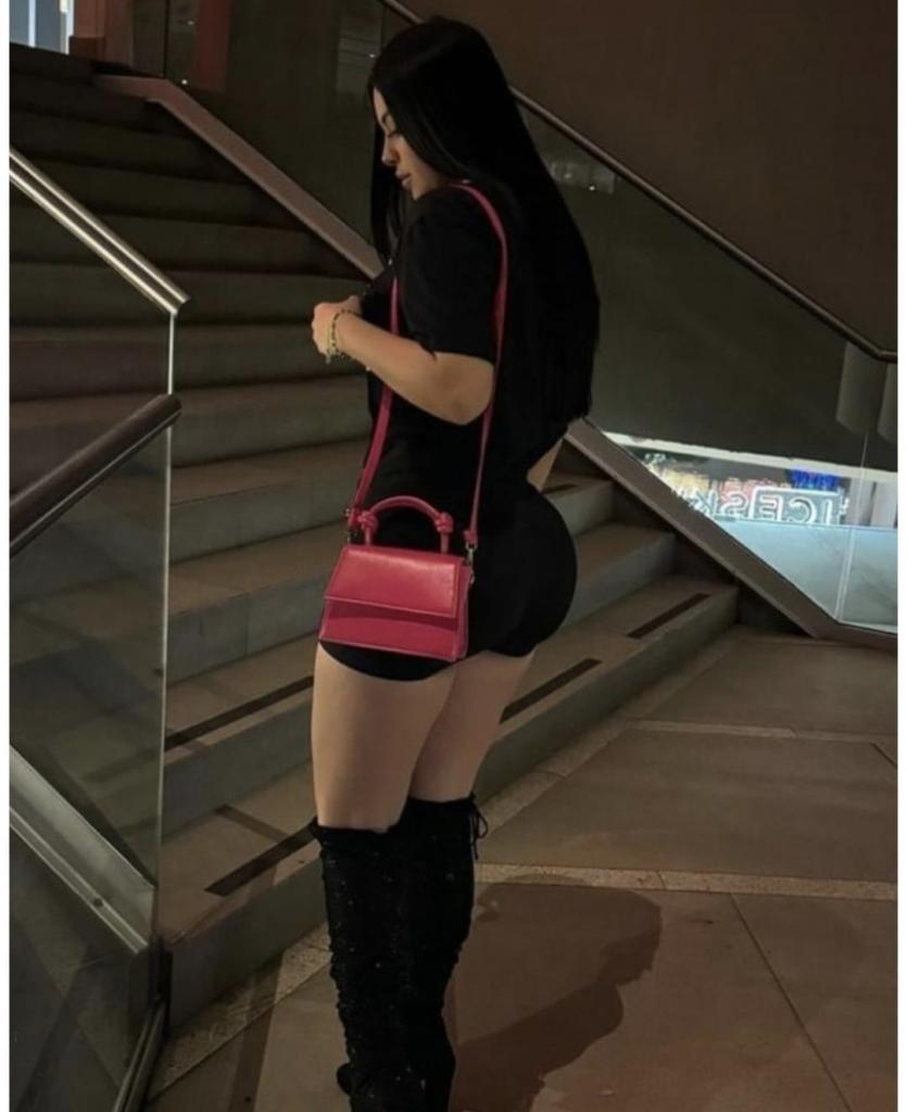 Chica busca chico en Murcia: 