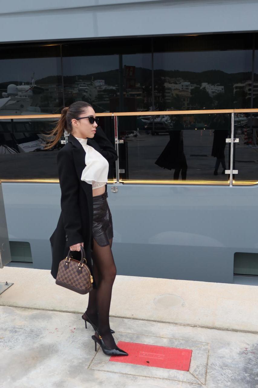 Chica busca chico en Mallorca: 