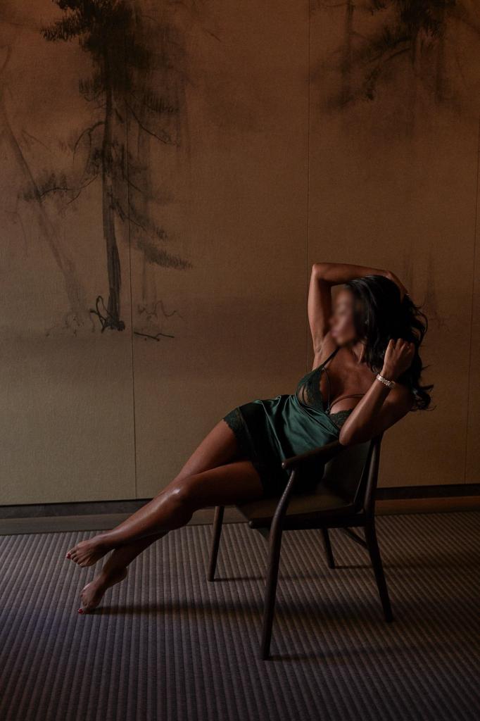 Chica busca chico en Gerona: 