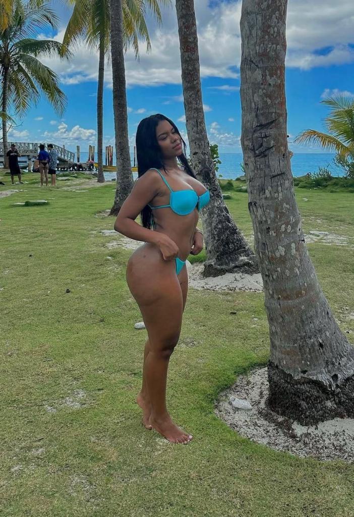 Chica busca chico en Granada: 