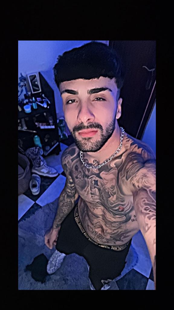 Chico busca chica en Málaga: 