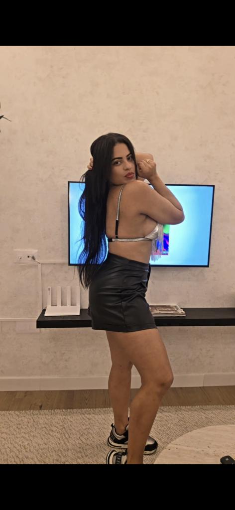 662541812: Chica busca chico en Málaga