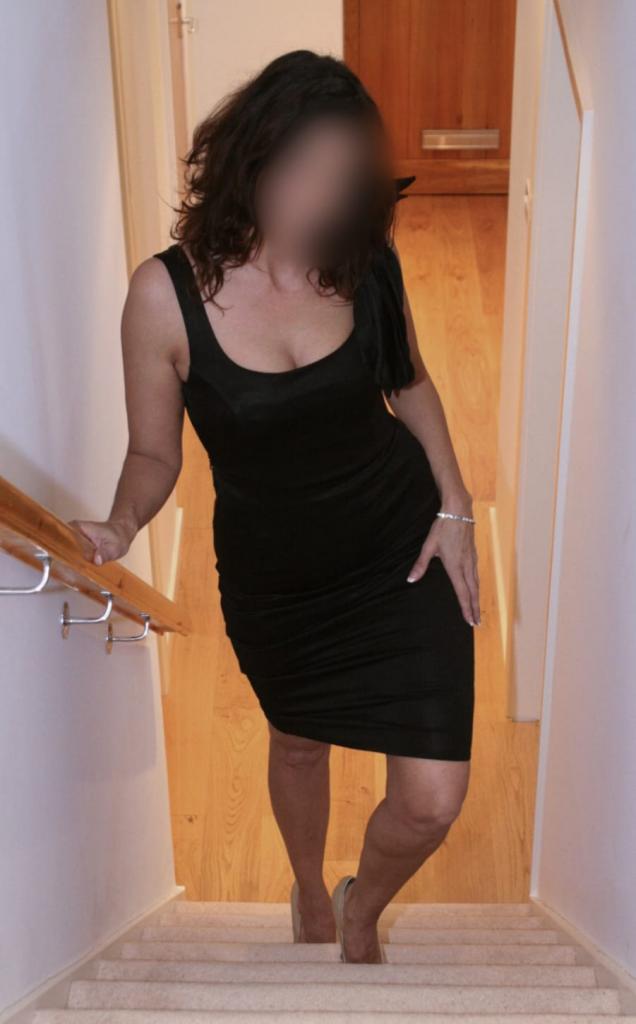 631654078: Chica busca chico en Barcelona