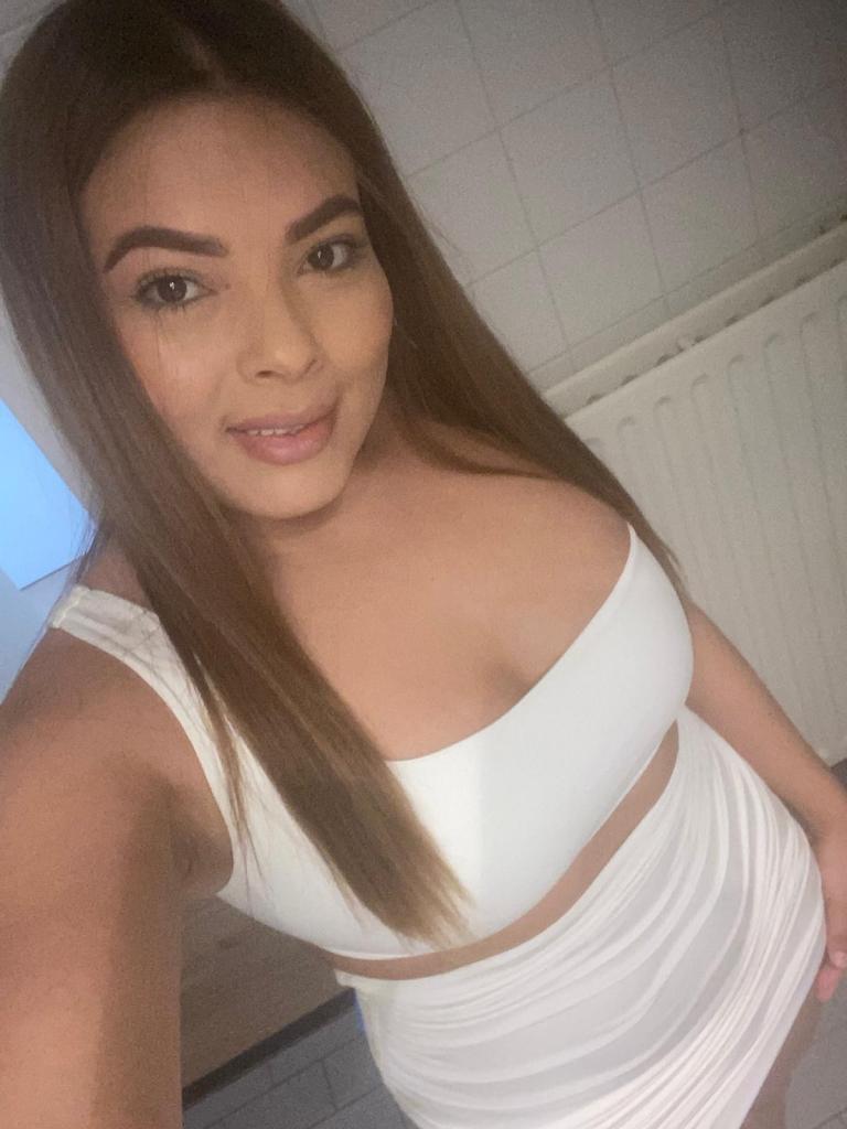 Chica busca chico en Sevilla: 