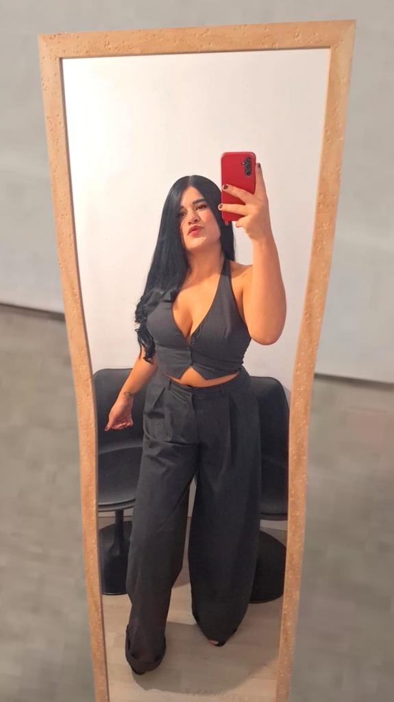 Chica busca chico en Almería: 