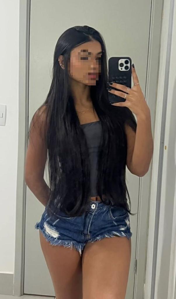 Chica busca chico en Cádiz: 