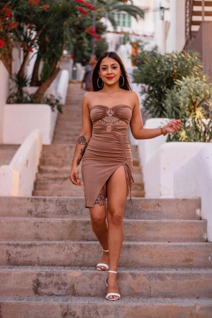 Chica busca chico en Ibiza: 