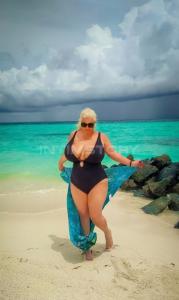 637828903: Chica busca chico en Barcelona