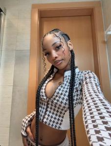 627148075: Chica busca chico en Málaga