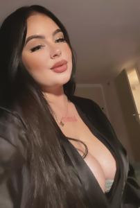 711249500: Chica busca chico en Barcelona