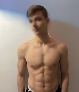 607502237: Chico busca chica en Barcelona