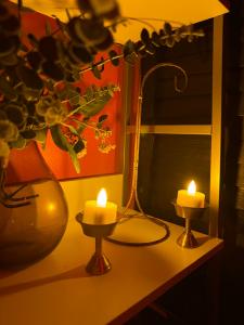 697550630: Chica busca chico en Madrid