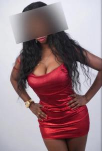 644136191: Chica busca chico en Lugo