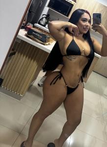 643740405: Chica busca chico en Almería