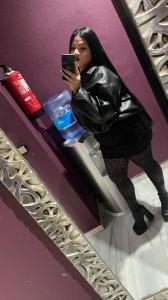 613849347: Chica busca chico en Sevilla