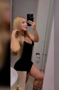 678381988: Chica busca chico en Barcelona