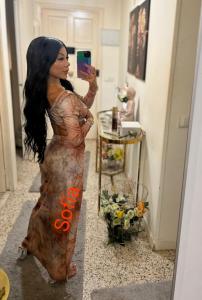 611309259: Chica busca chico en Barcelona